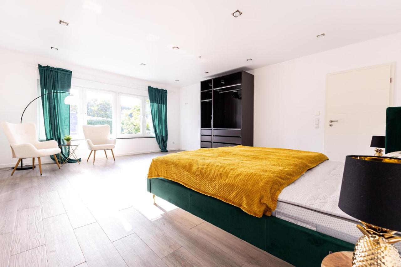 Design Zentral Fuer 6 In Andernach: Ausblick, Wifi, Kueche Apartment Andernach