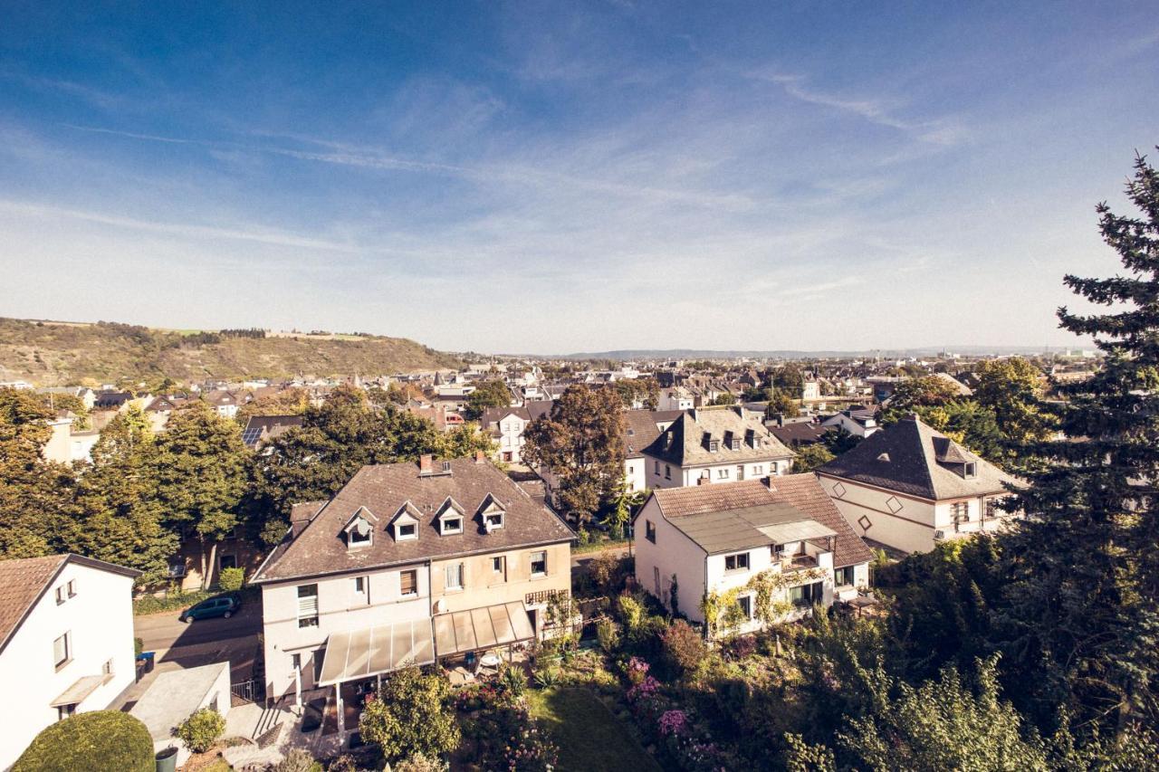 Design Zentral Fuer 6 In Andernach: Ausblick, Wifi, Kueche